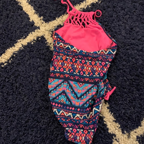 COPY - a bathing suit one peice - Picture 2 of 2